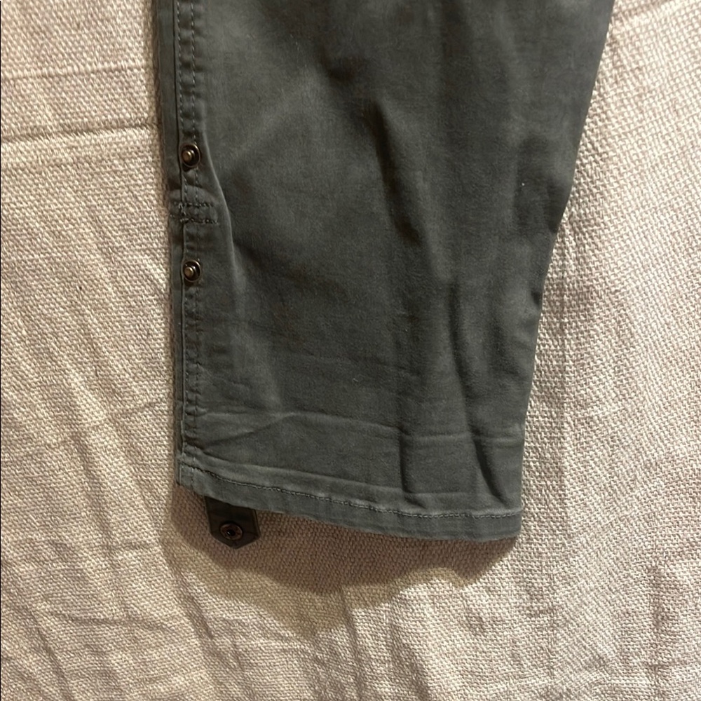 Men's Gray Cargo Pants - Picture 4 of 4